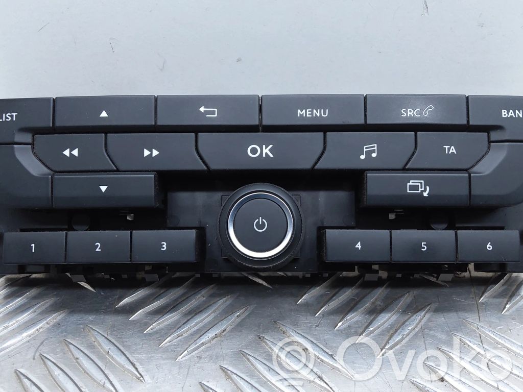 Toyota Proace Head unit multimedia control 