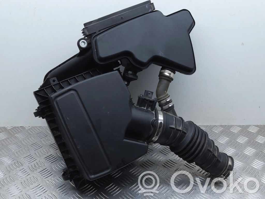 Ford Mondeo MK V Air filter box 