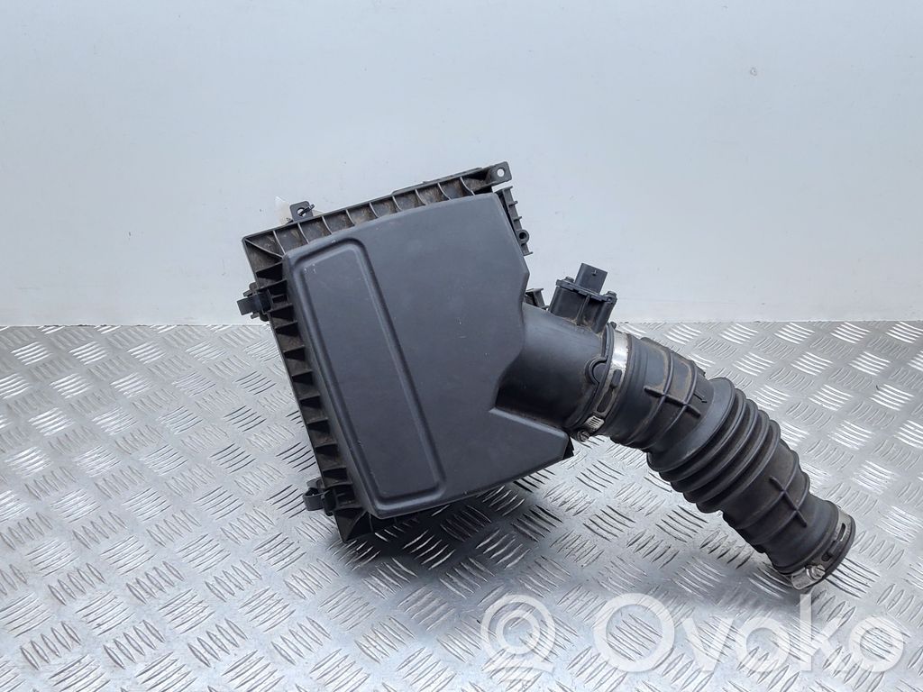 Ford Mondeo MK V Air filter box 