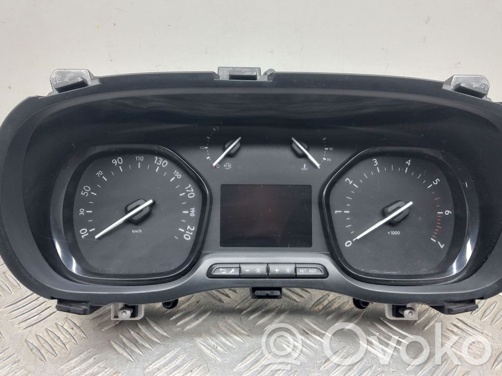 Geschwindigkeitsmesser Cockpit   9822514880
