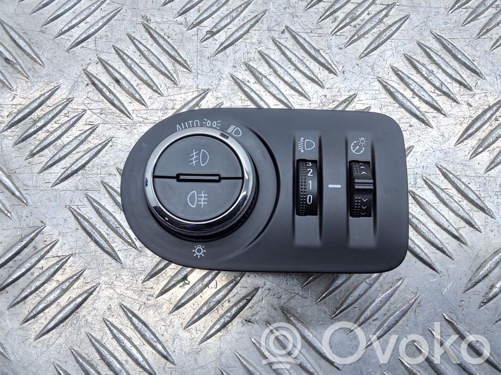 Opel Astra K Light switch 