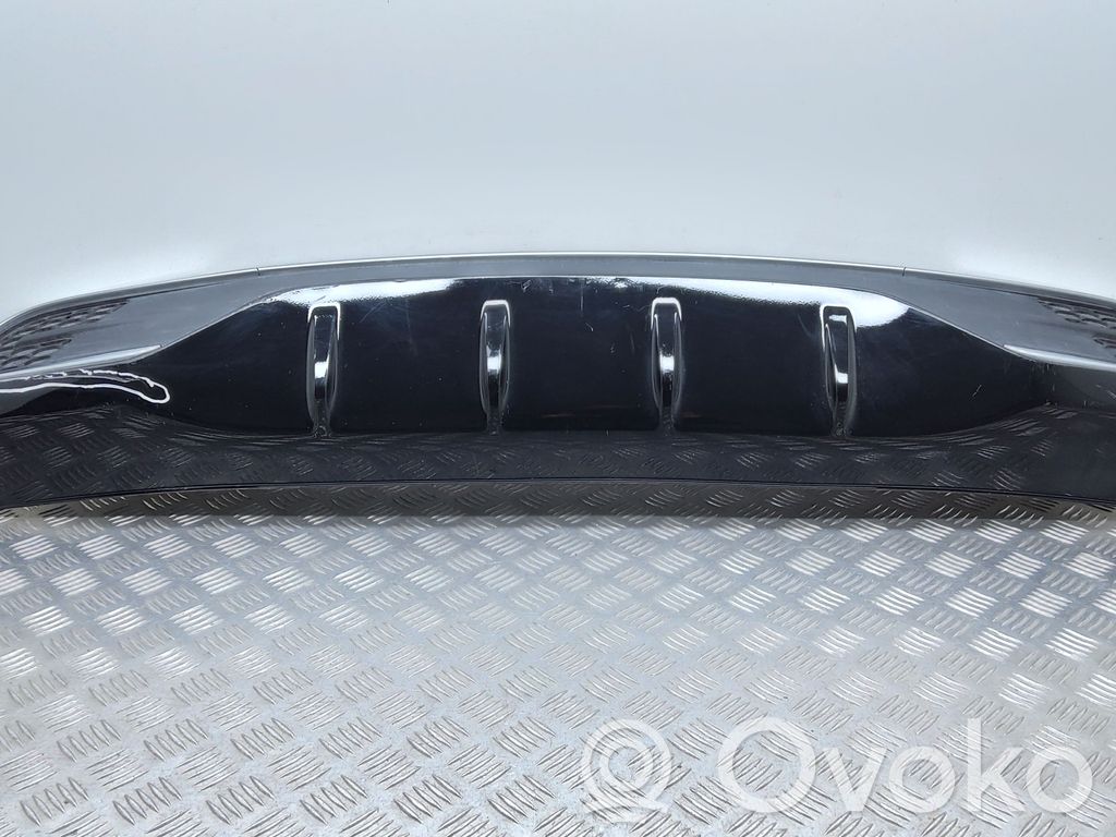 KIA Xceed Moldura inferior del parachoques trasero 