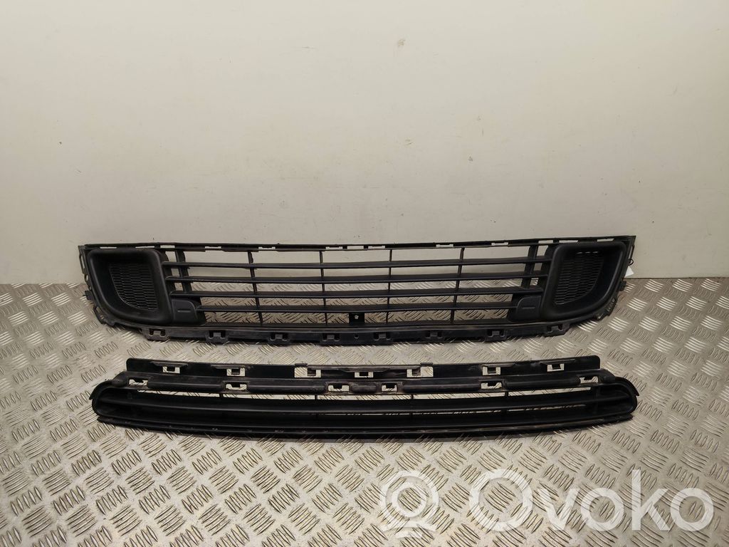 Citroen C5 Unteres Gitter dreiteilig vorne 