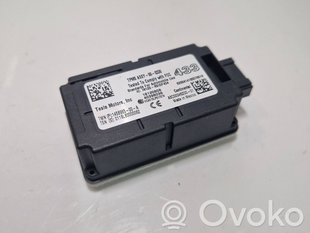 Tesla Model 3 Inne komputery / moduły / sterowniki 