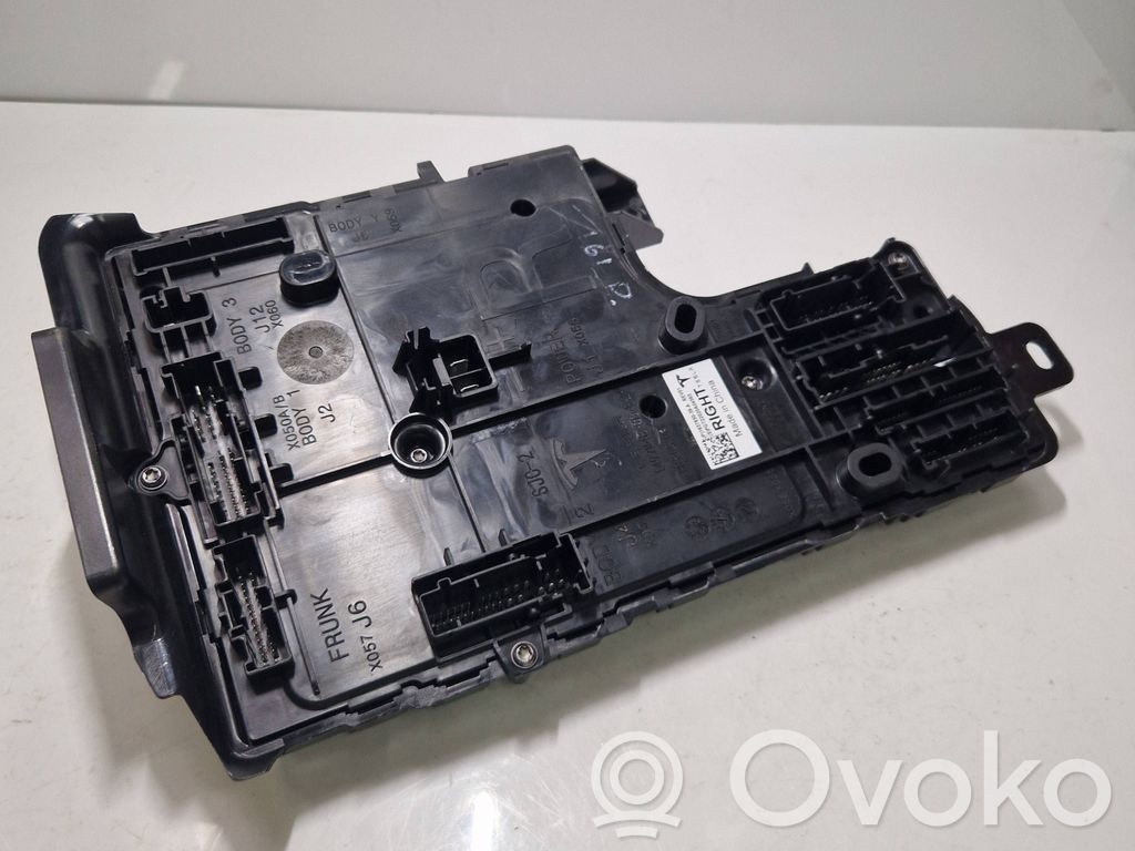 Tesla Model Y Kėbulo modulis 