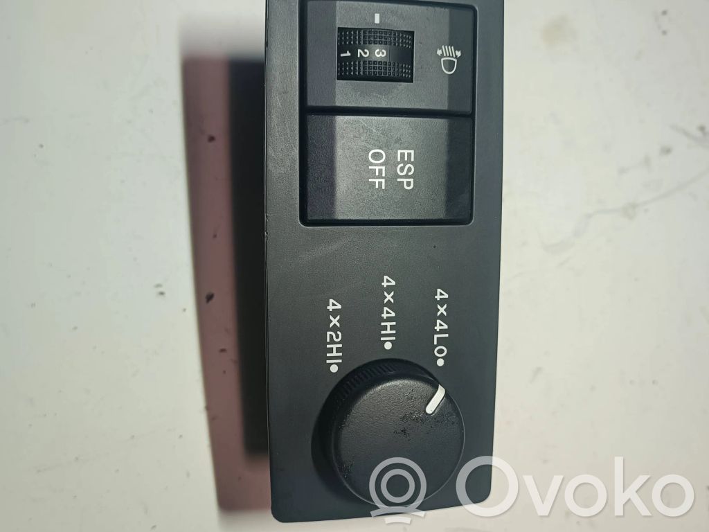 KIA Sorento Headlight level height control switch 
