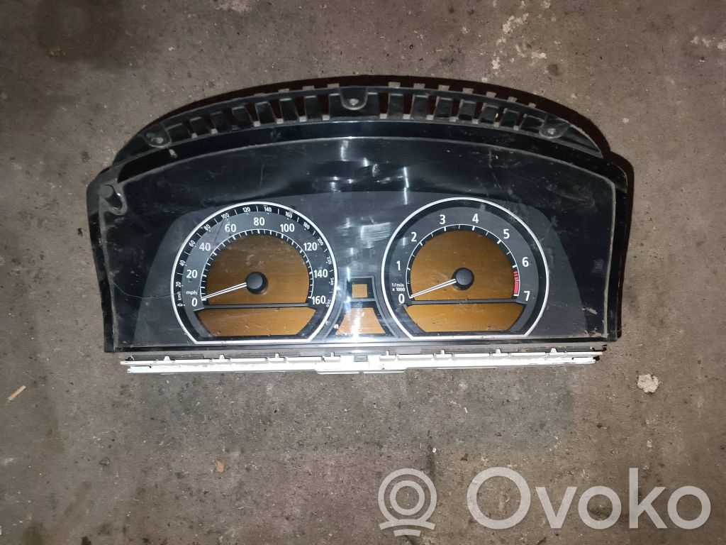 Geschwindigkeitsmesser Cockpit   87001421