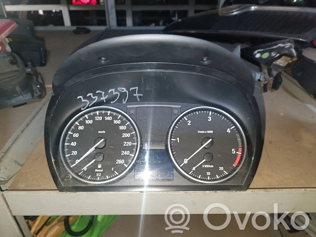 Speedometer (instrument cluster)   102535086