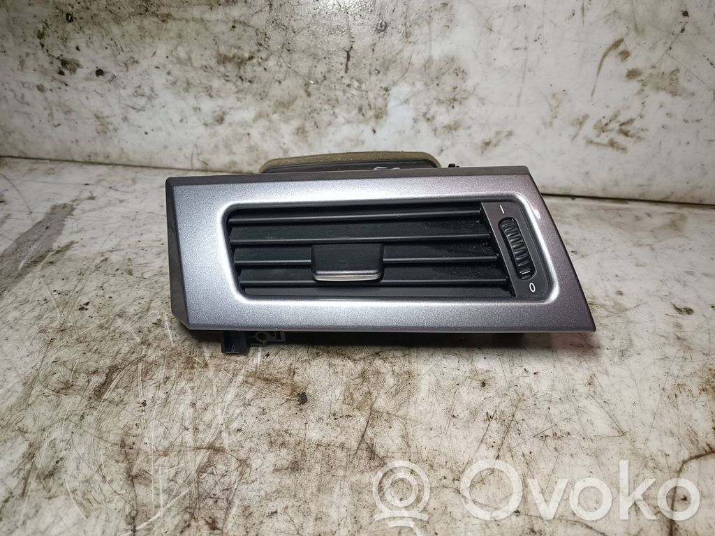 BMW 5 E60 E61 Dashboard side air vent grill/cover trim 