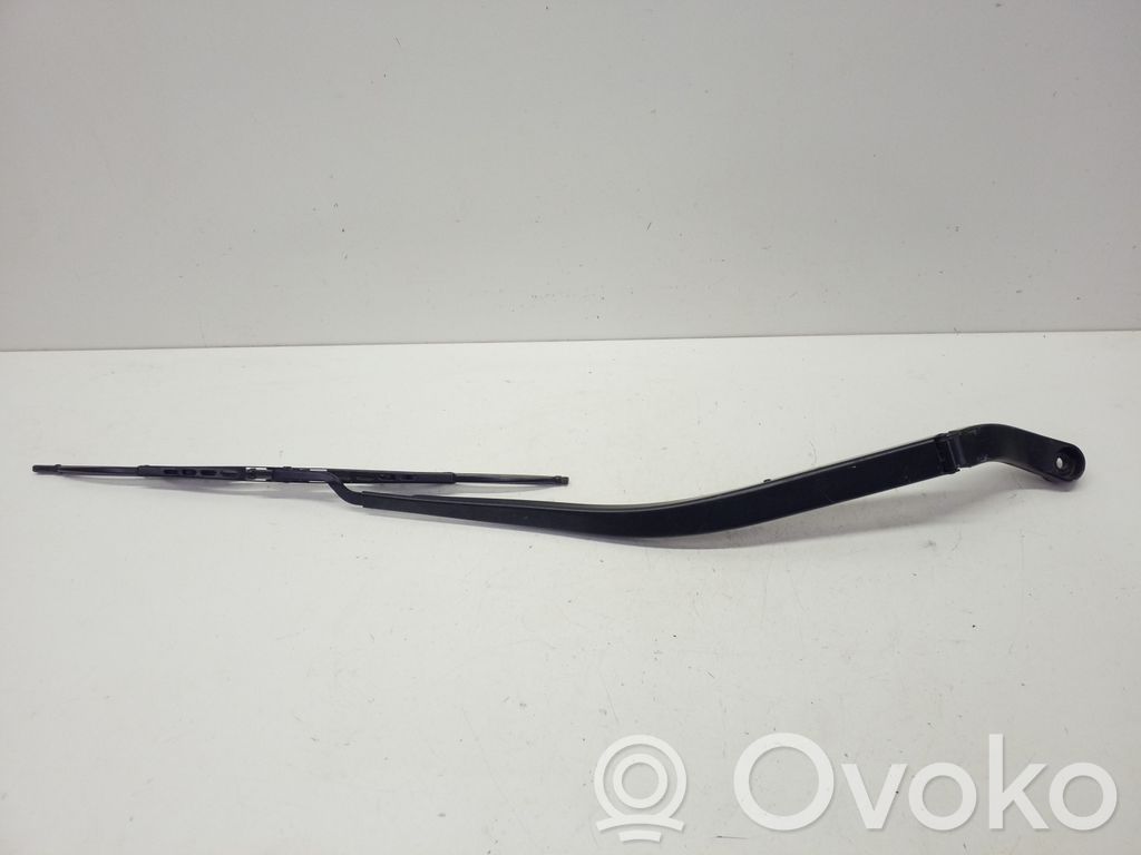 Chrysler Pacifica Front wiper blade arm 