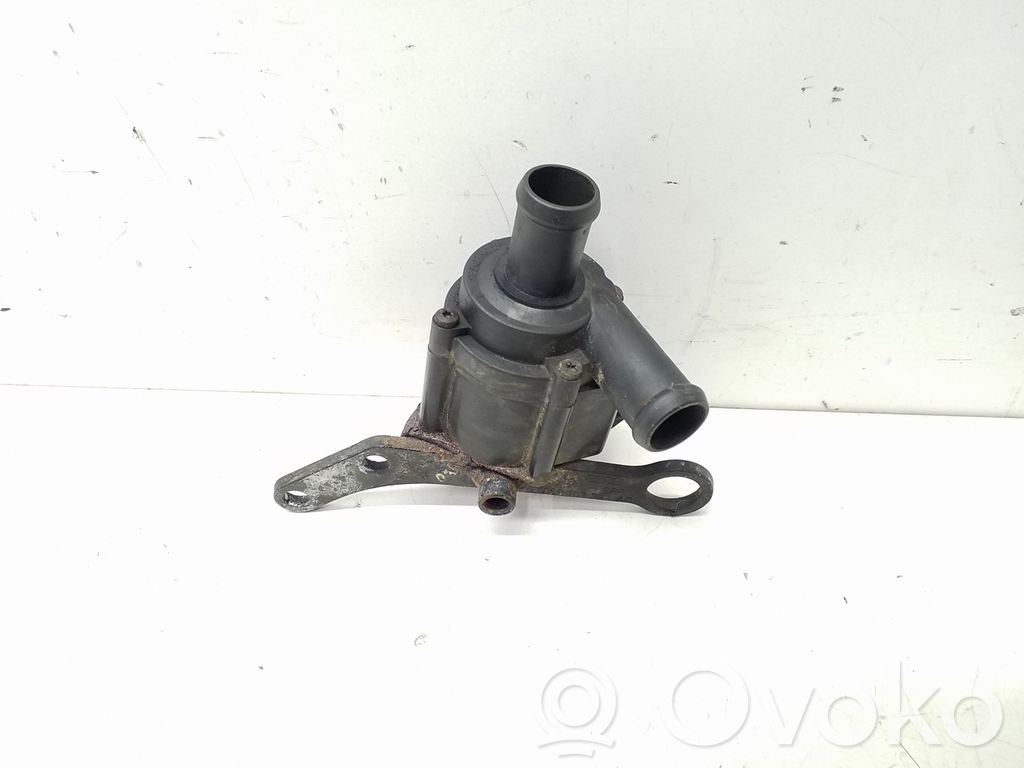 Audi A4 S4 B8 8K Cirkuliacinis el. siurbliukas 