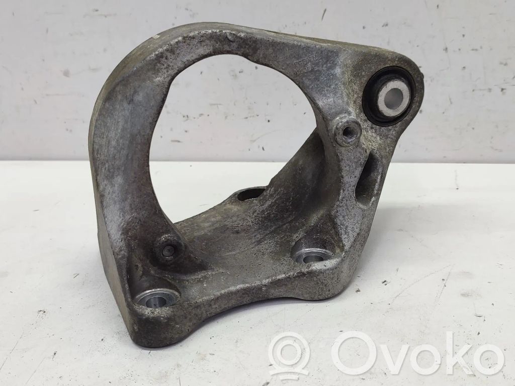 Volvo XC60 Driveshaft support bearing bracket 