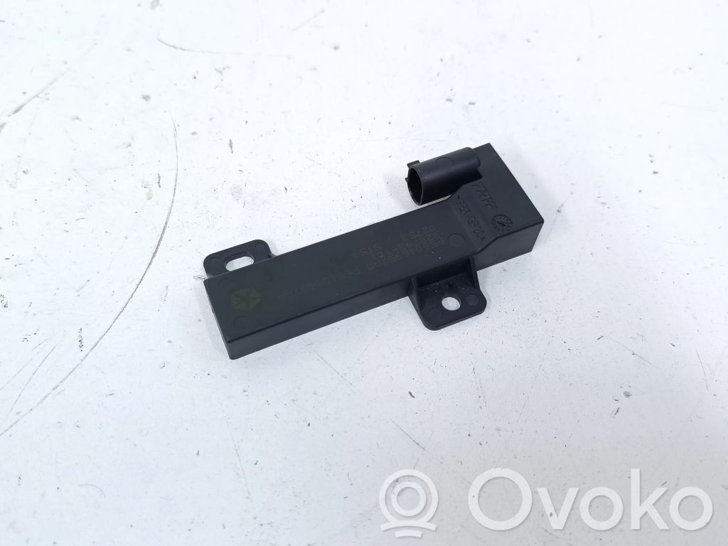 Jeep Cherokee KL Amplificador de antena aérea 