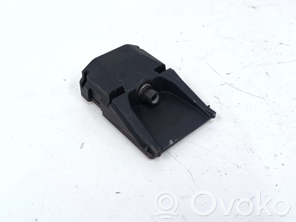 Windshield/windscreen camera   84537123