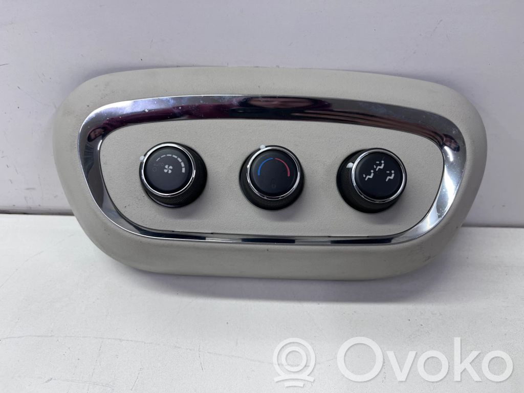 Dodge Durango III Climate control unit 