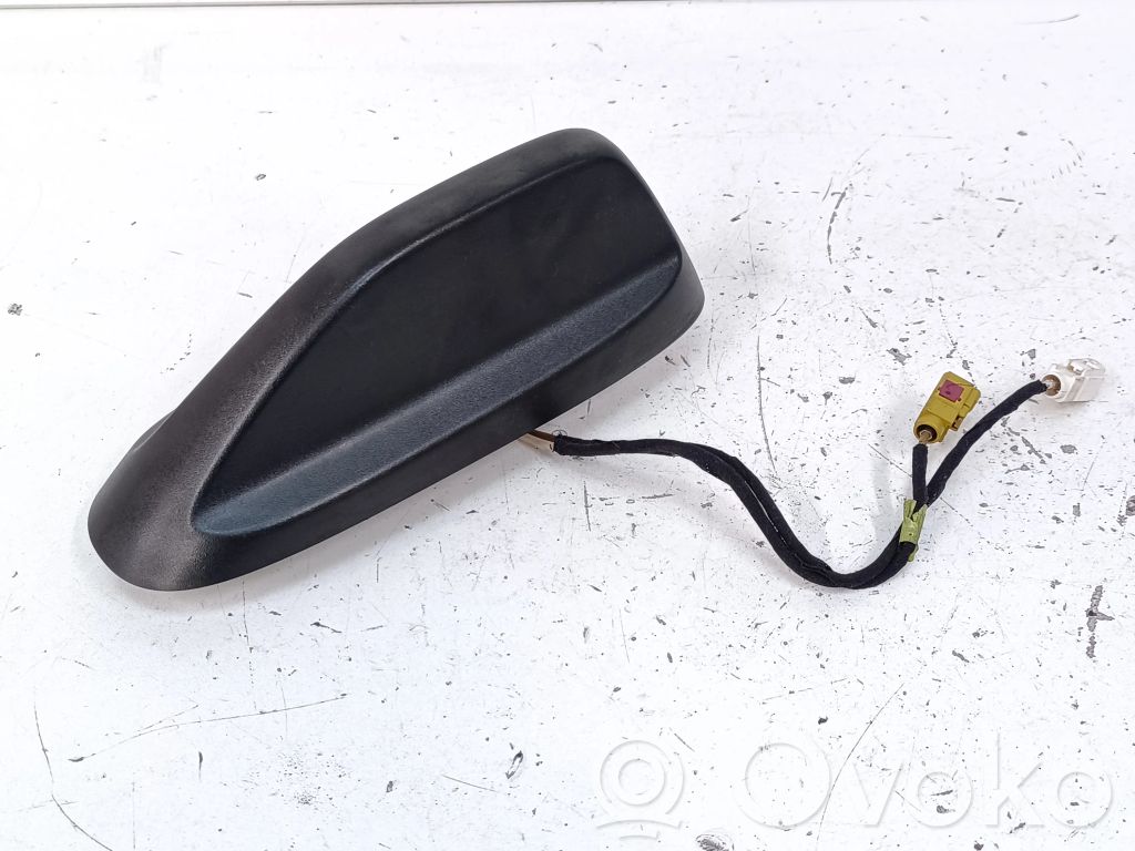 Dodge Durango III GPS-pystyantenni 