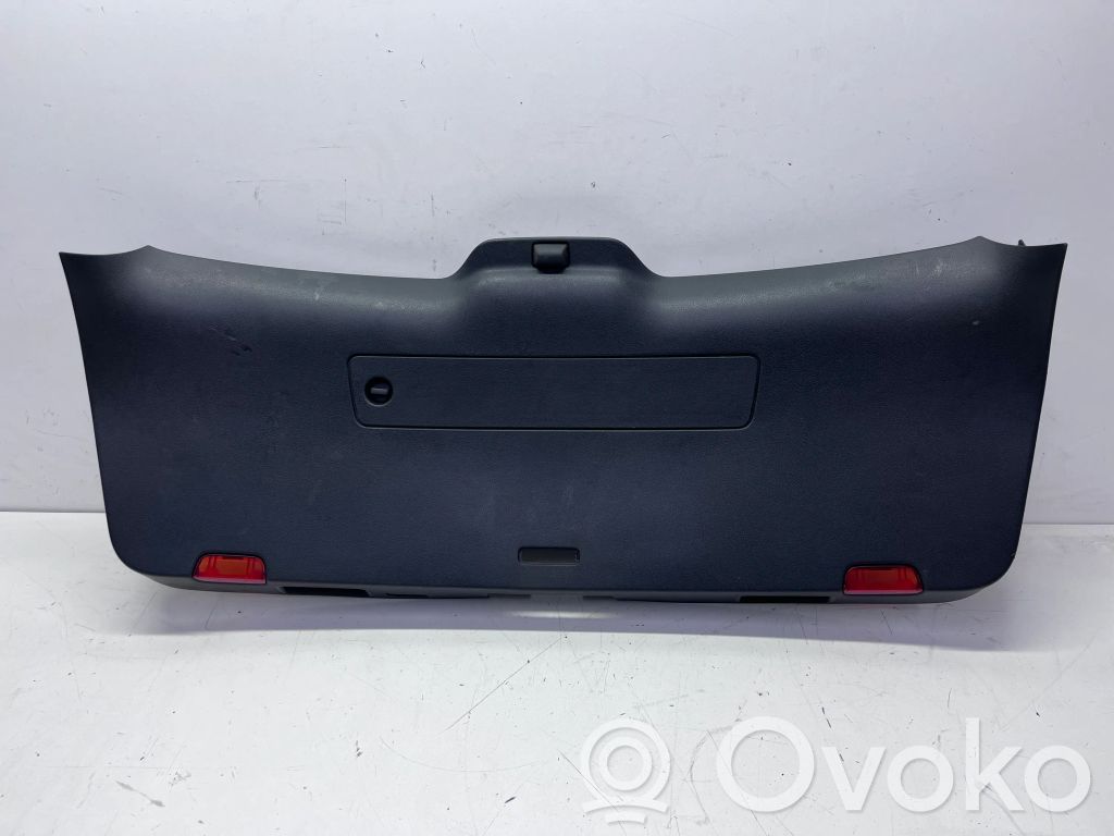 Porsche Macan (95B) Tailgate trim 
