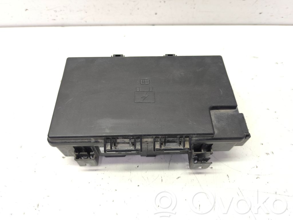 Dodge Durango III Fuse box set 