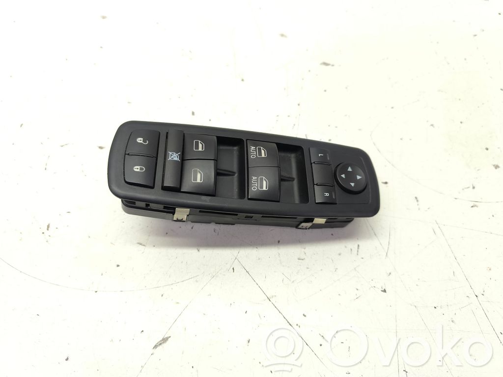 Dodge Durango III Electric window control switch 