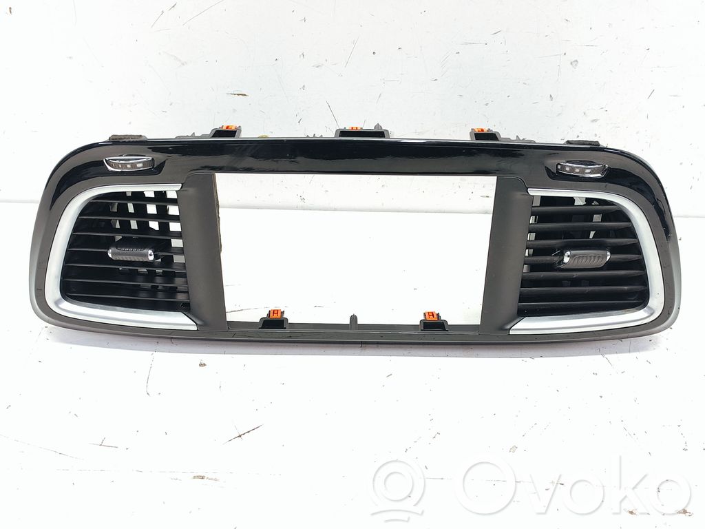 Chrysler Pacifica Centrinės oro grotelės 