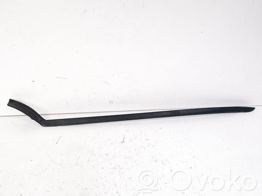 Volvo XC40 Windshield trim 
