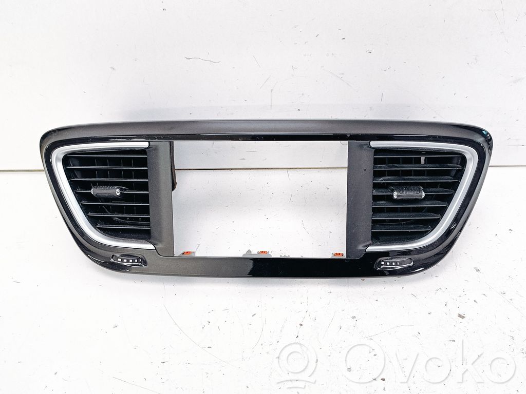 Chrysler Pacifica Dash center air vent grill 