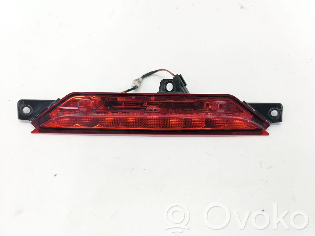 Chrysler Pacifica Third/center stoplight 