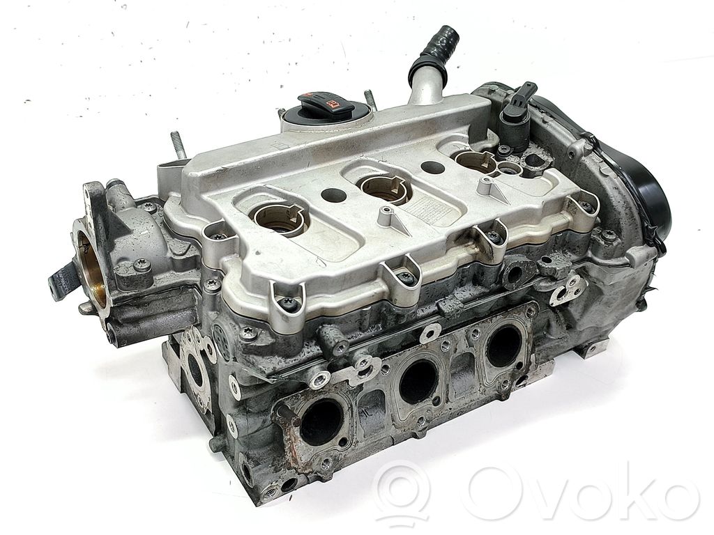 Engine head   06E103403M,06E103471P
