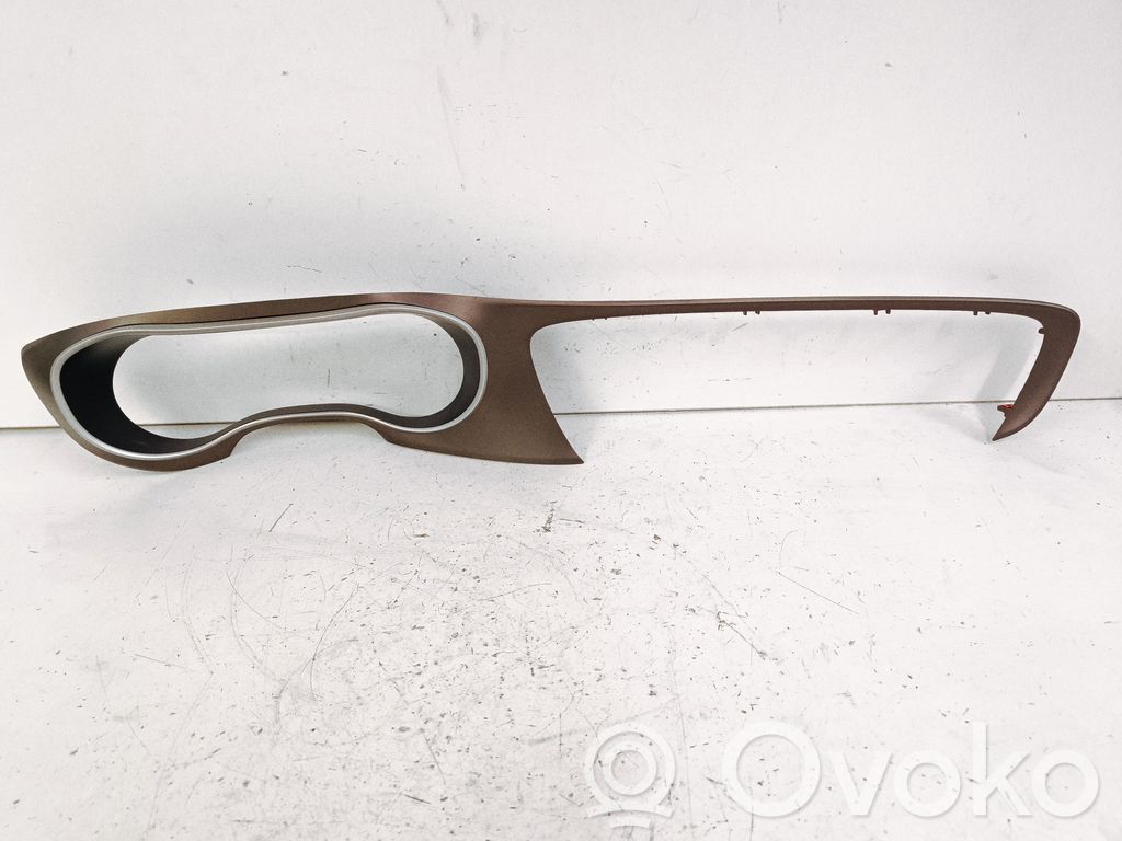 Chrysler Pacifica Dashboard trim 