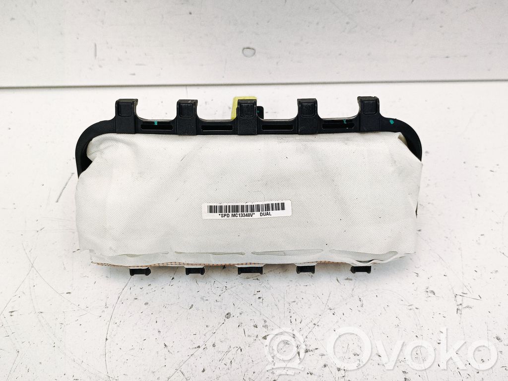 Buick Encore I Passenger airbag 