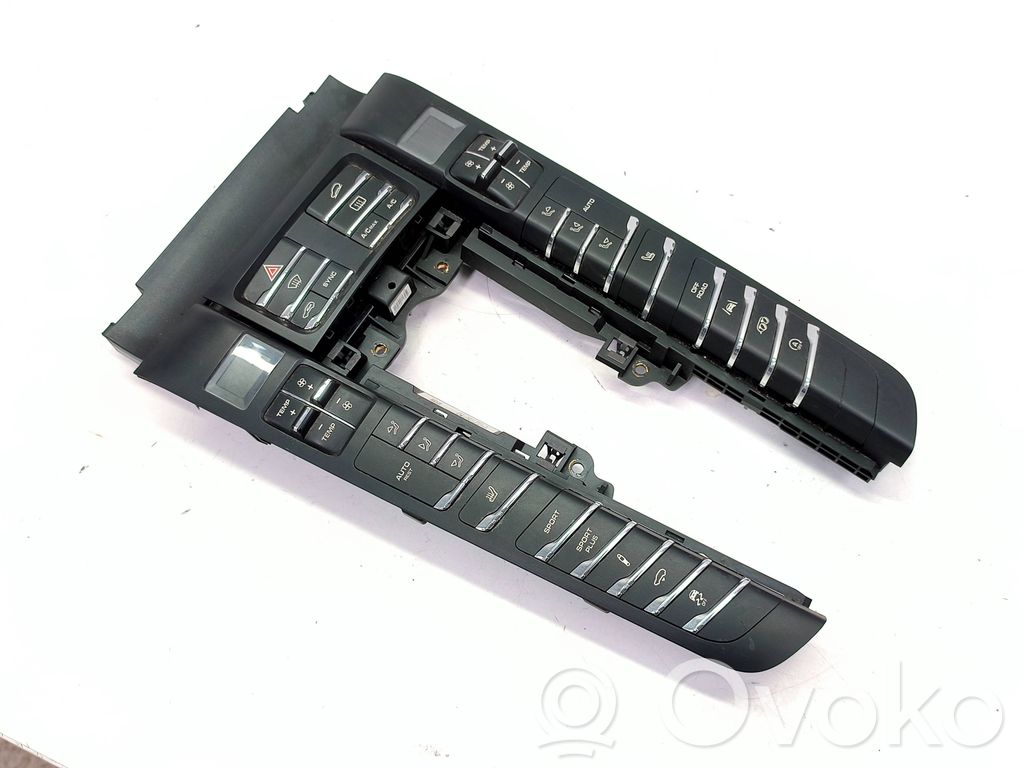Porsche Macan (95B) A set of switches 