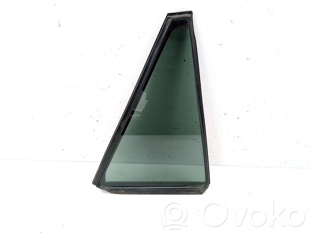 Subaru Outback (BS) Ventanilla de ventilación de la puerta trasera 