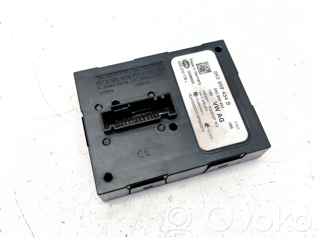 Volkswagen Jetta VI Avaimettoman käytön ohjainlaite/moduuli 