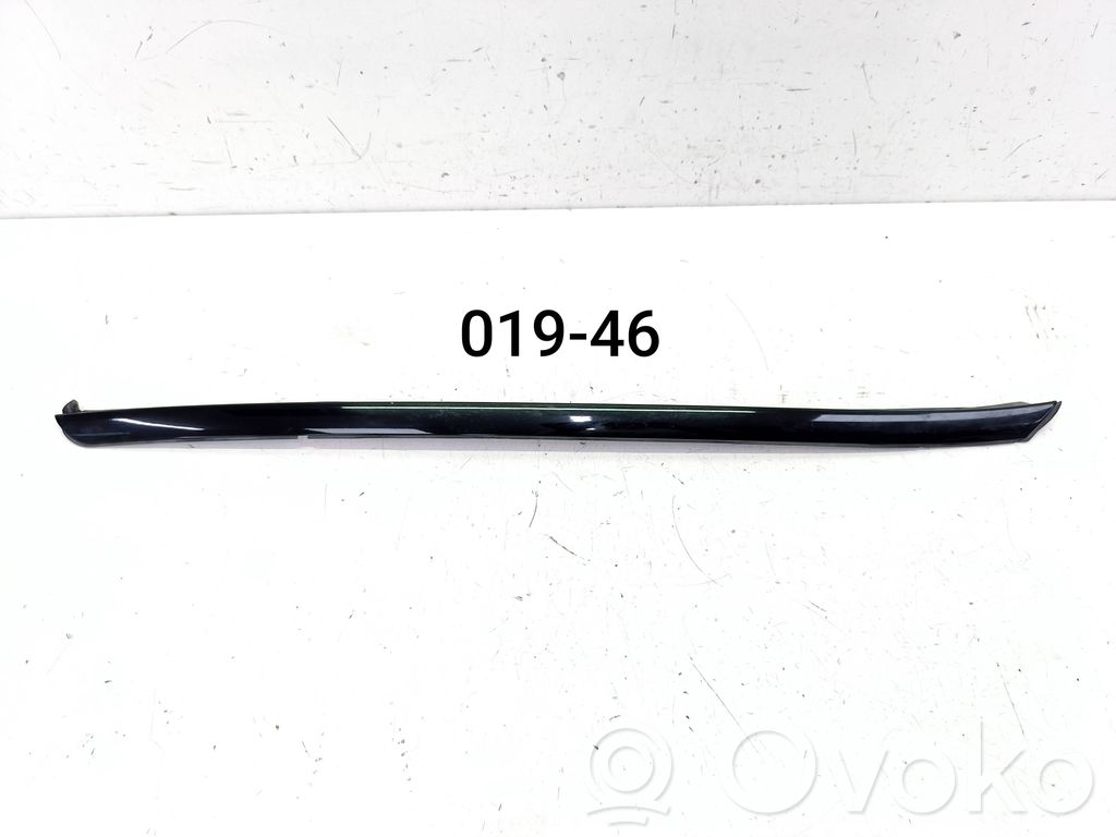 Volvo XC60 Windshield trim 