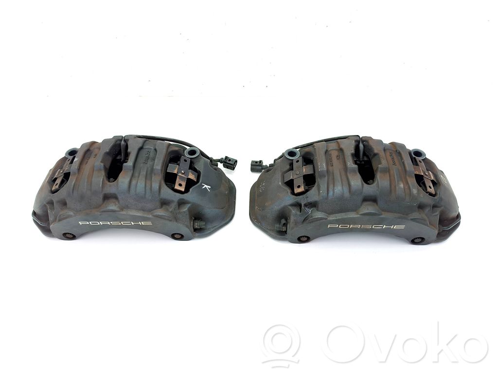 Porsche Cayenne (92A) Zacisk hamulcowy przedni 
