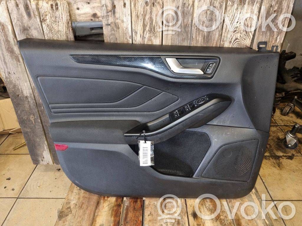 Ford Focus Etuoven verhoilu 