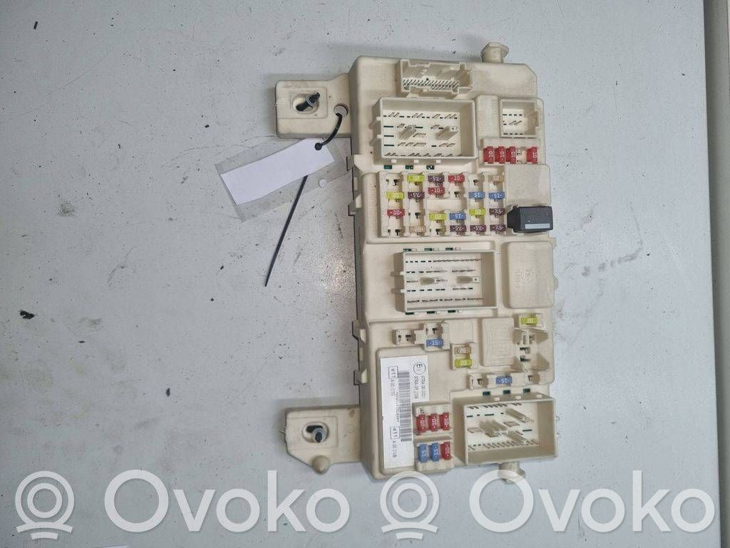 Ford C-MAX I Fuse module 