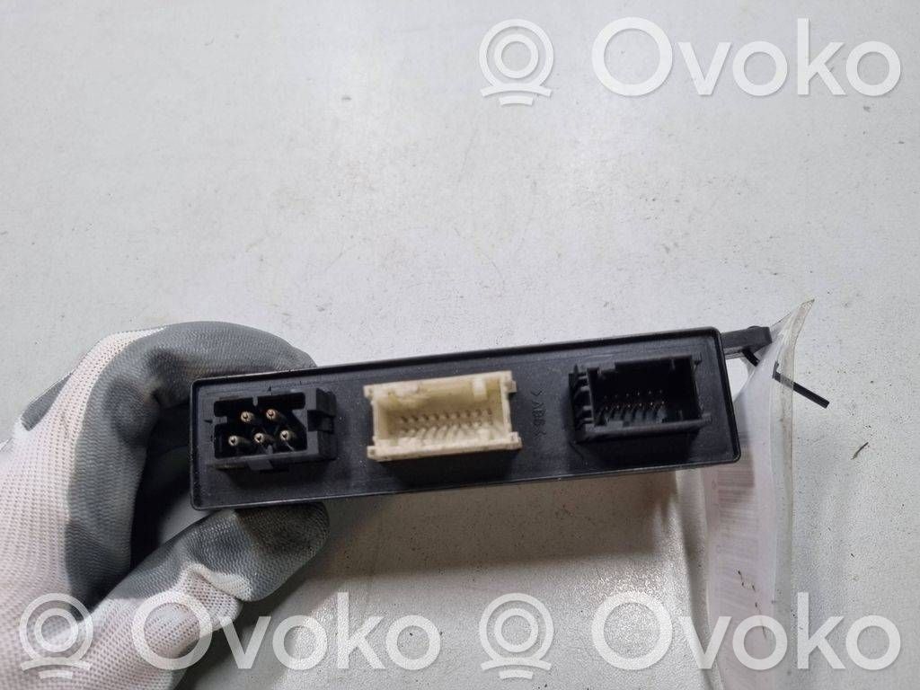 Unité de commande module de porte   61358366529