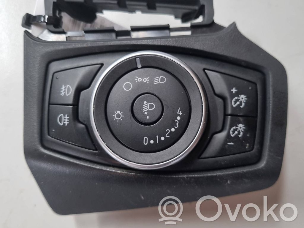 Ford Focus Light switch 