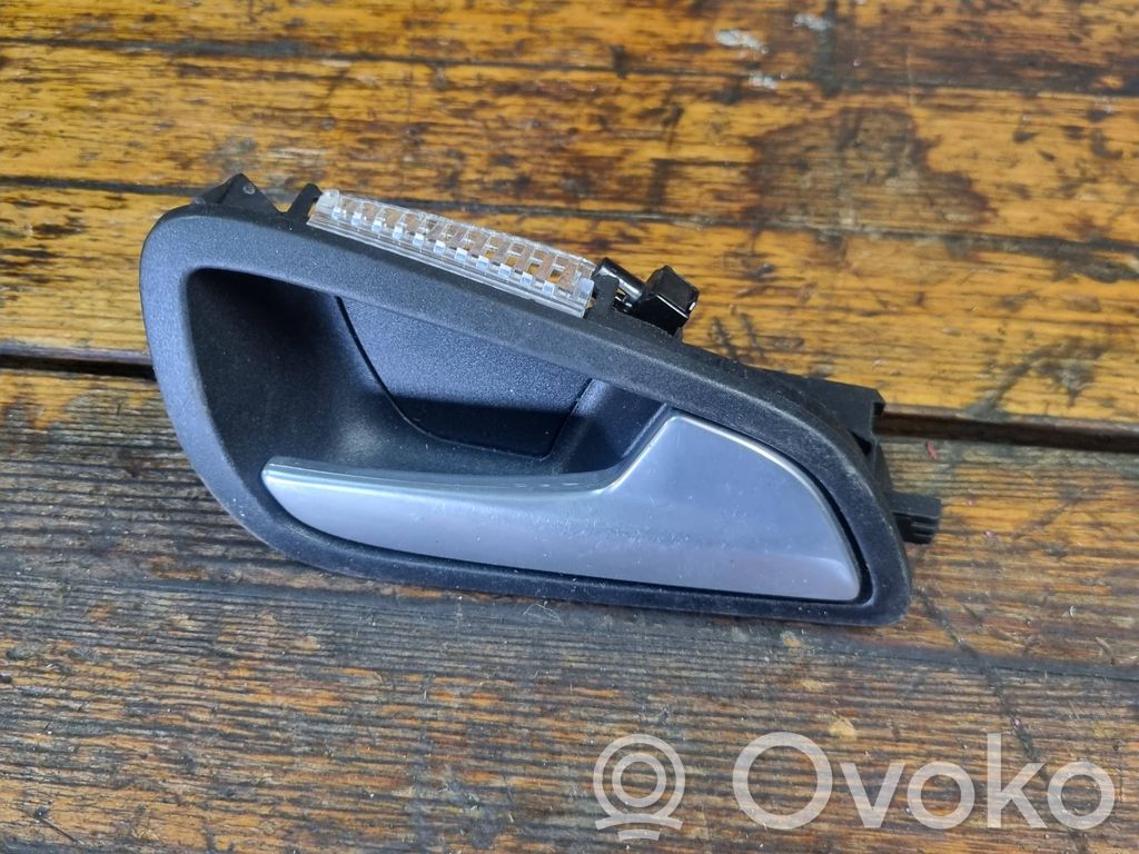Ford Focus Manecilla interna puerta delantera 