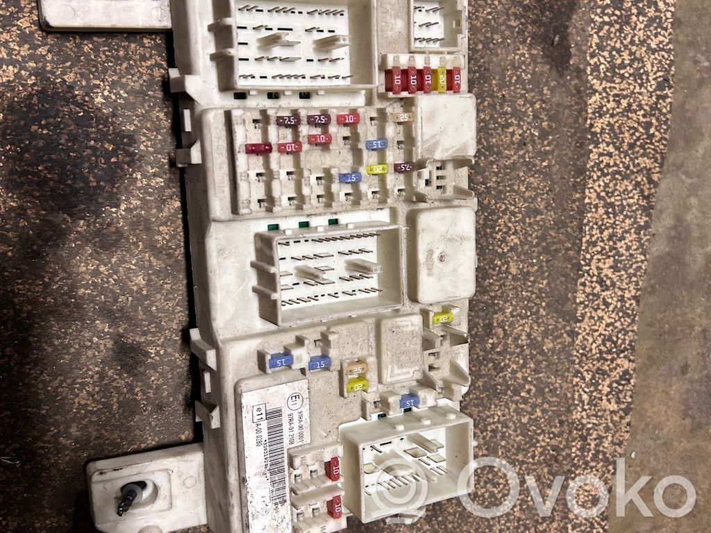 Ford C-MAX I Módulo de fusible 