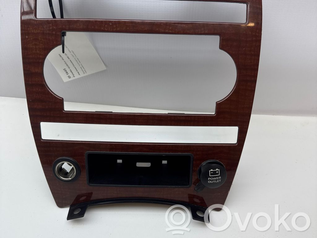 Jeep Grand Cherokee (WK) Dashboard center trim panel 