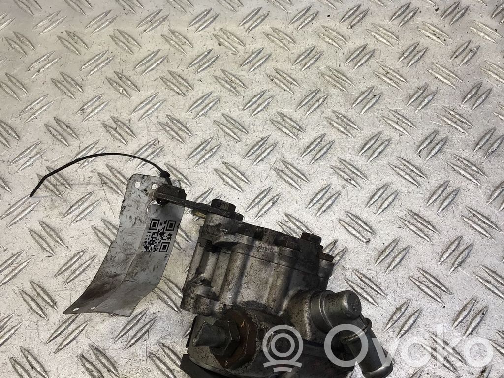 BMW 3 E46 Power steering pump 