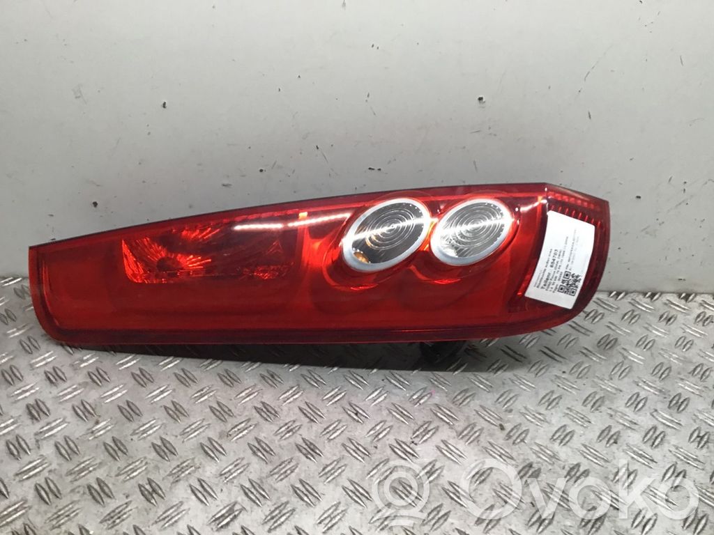 Rear/tail lights
