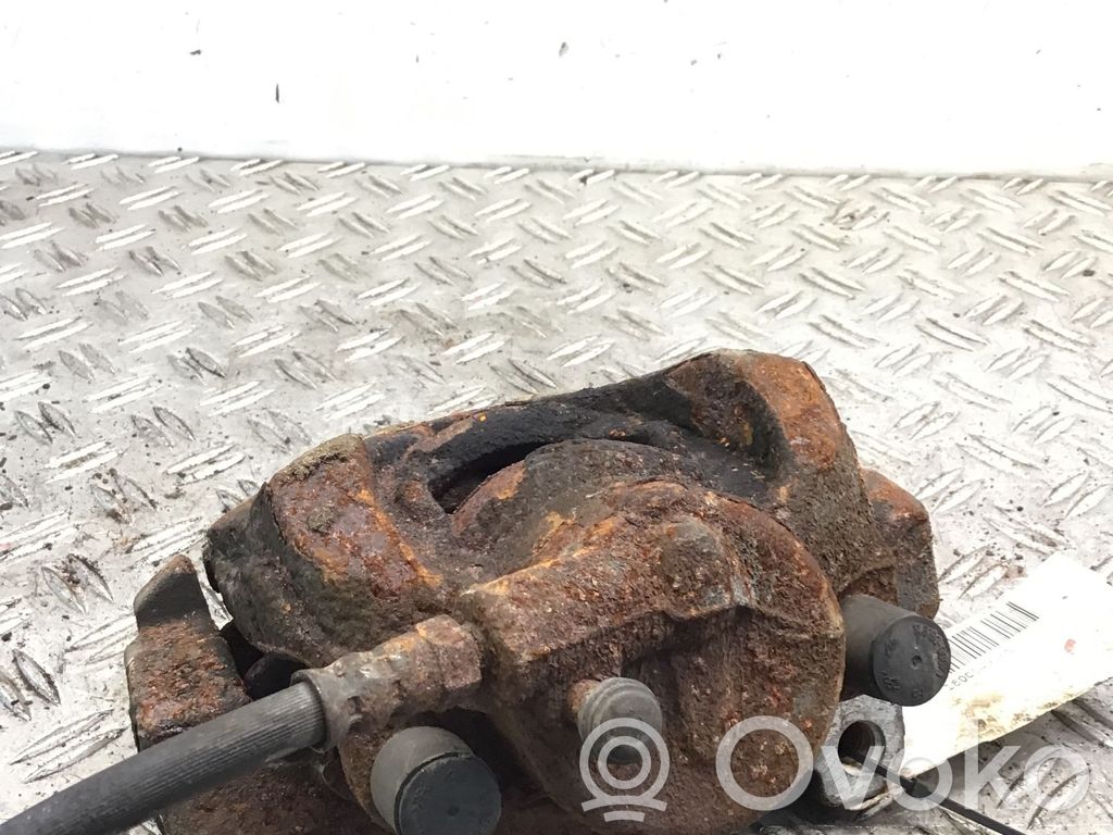 Caliper de freno delantero