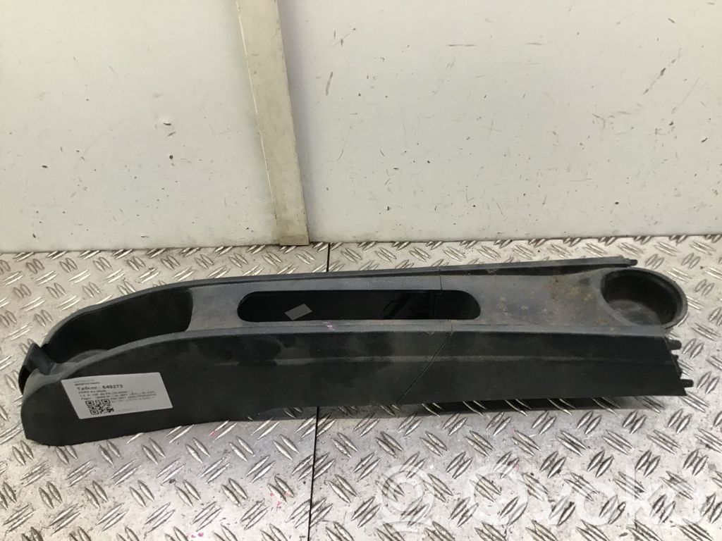 Ford Ka Centrālā konsole 
