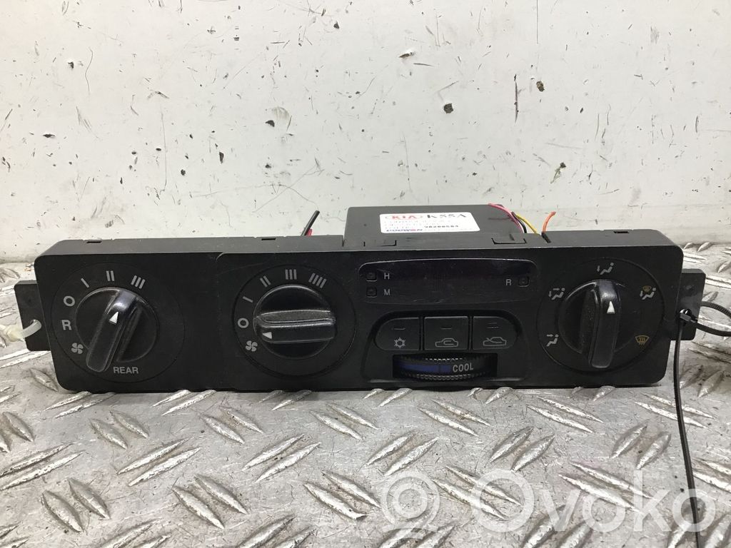 KIA Carnival Climate control unit 