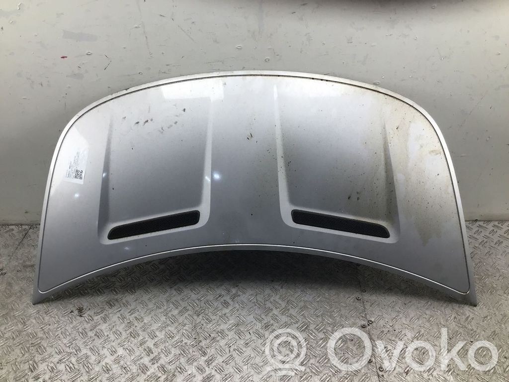 Couvercle, capot moteur