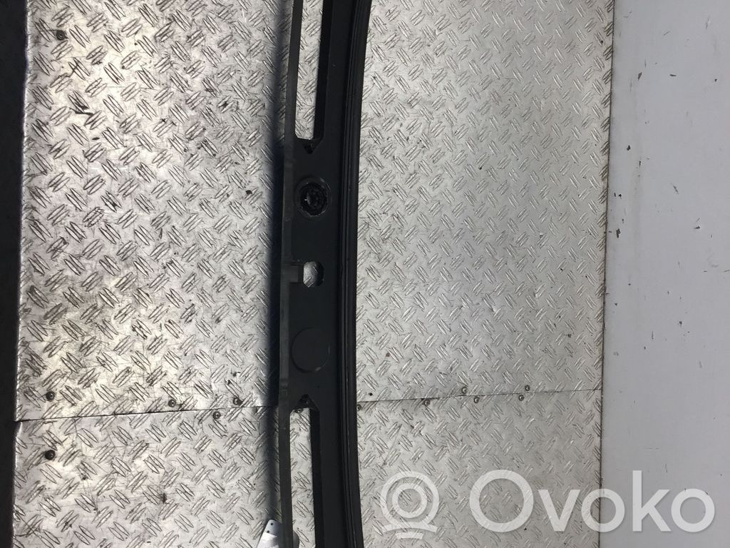 Wiper trim   15677210