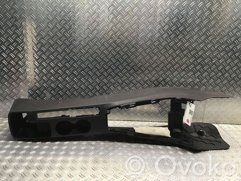 KIA Rio Otros elementos de la consola central (túnel) 